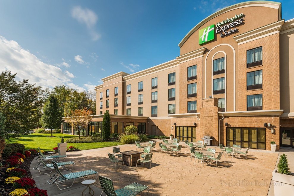 Khách sạn Holiday Inn Express & Suites Rochester Webster