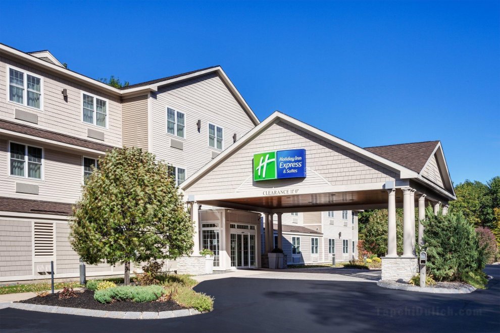 Khách sạn Holiday Inn Express & Suites Hampton South-Seabrook