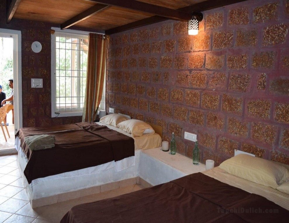 TripThrill Chelsea Forest Stay Mix Dormitory Room