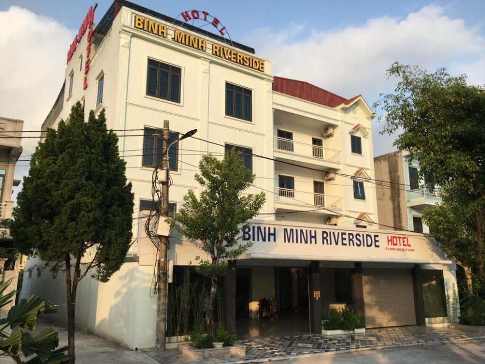 Khách sạn Binh Minh Riverside