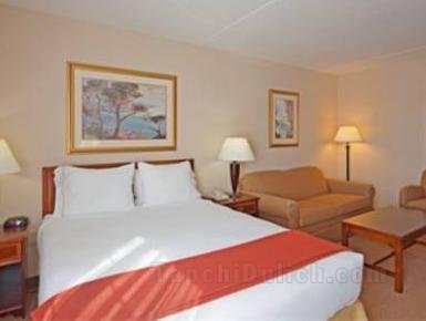 Khách sạn Holiday Inn Express & Suites Providence-Woonsocket
