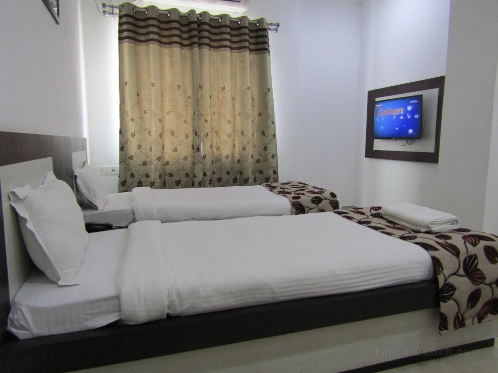 Khách sạn Kiran Residency