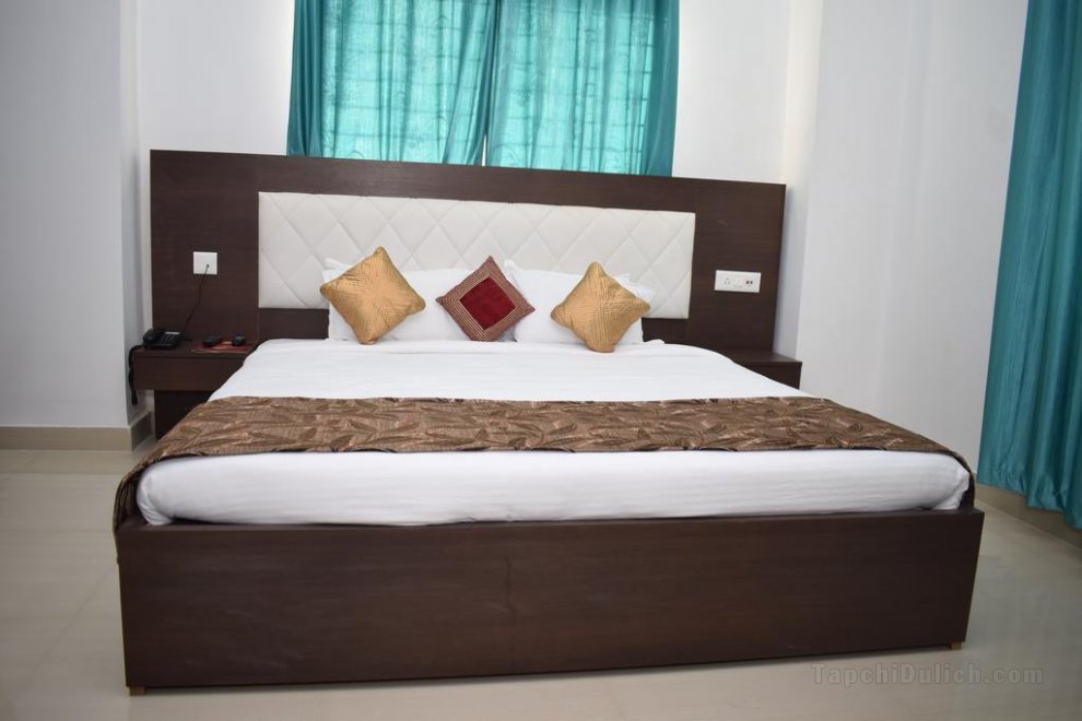 Khách sạn Kiran Residency