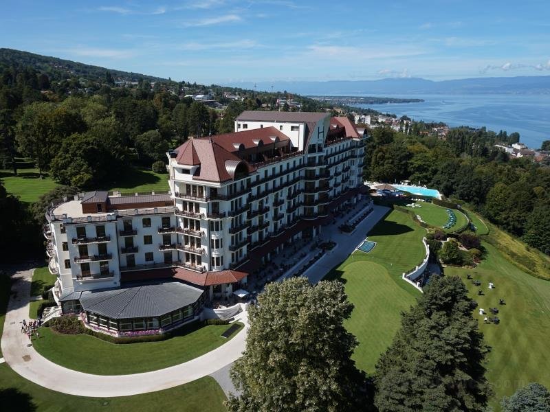 Khách sạn Royal - Evian Resort