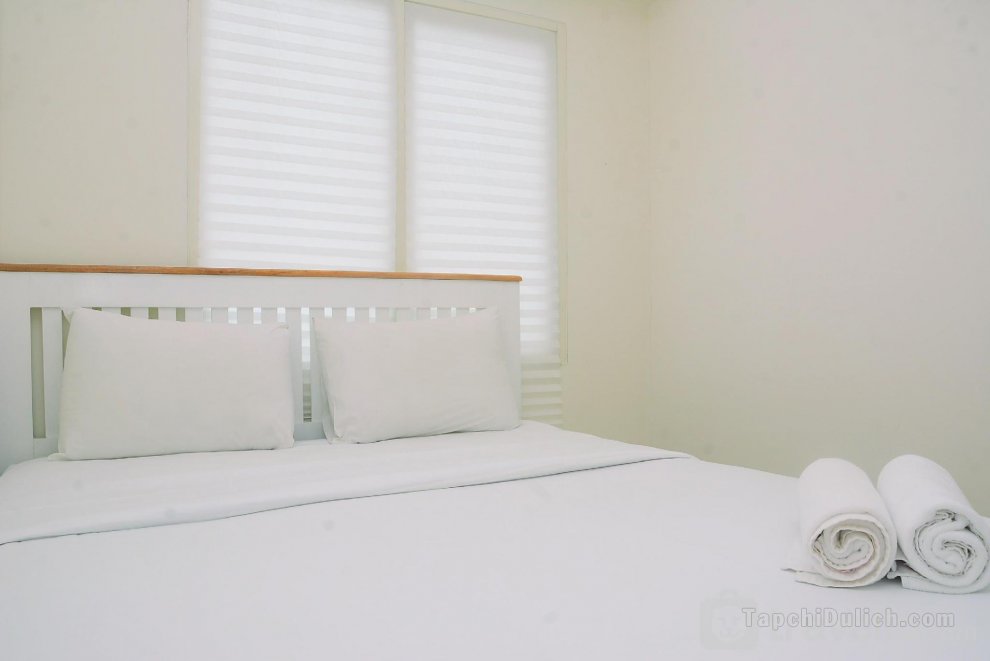 Comfort 1BR at Podomoro Golf View Apt By Travelio