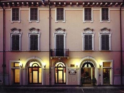Khách sạn Ristorante Ala d'Oro