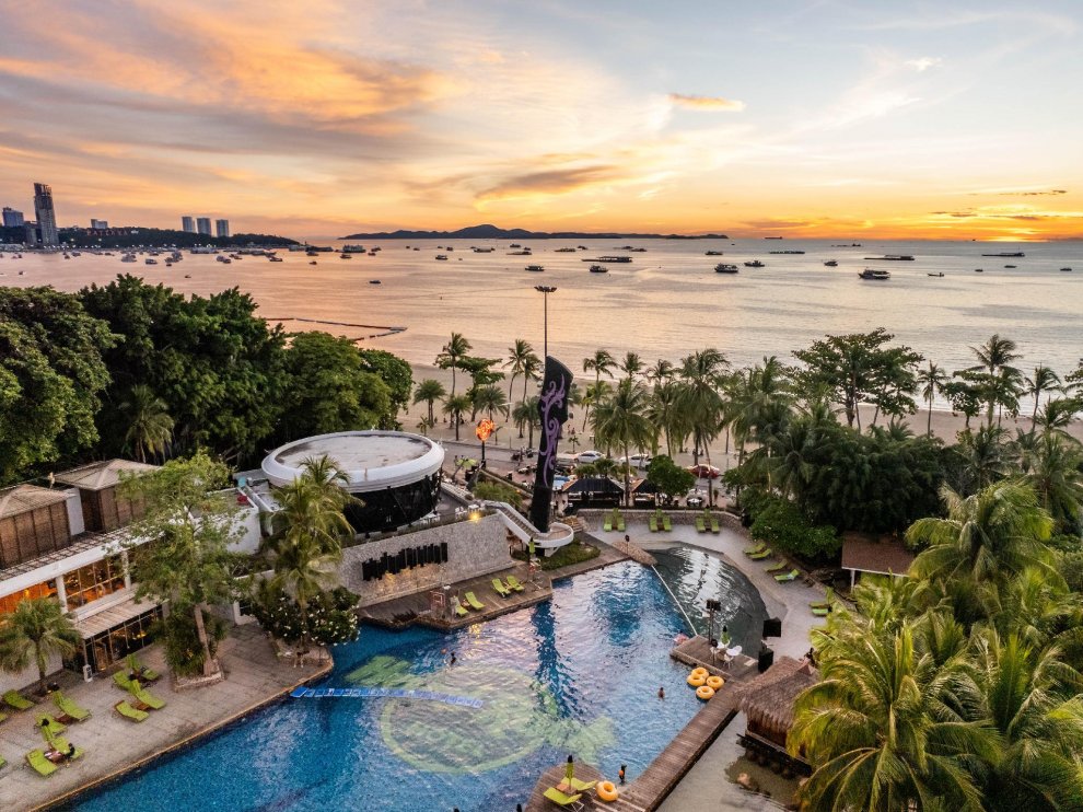 Khách sạn Hard Rock Pattaya (SHA Plus+)