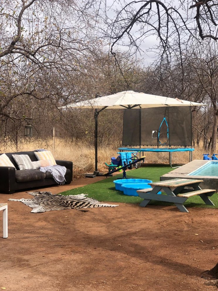 Simba Safaris Private Game Lodge