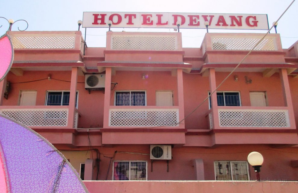 Khách sạn Devang