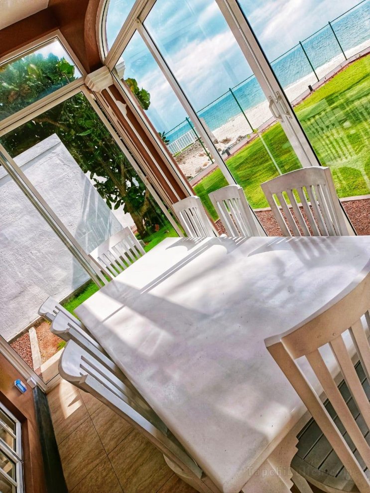 New Luxurious four bedroom beach villa