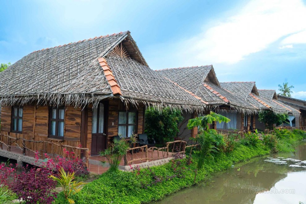 Mekong Silt Ecolodge