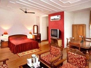 Hotel Mandakini Nirmal