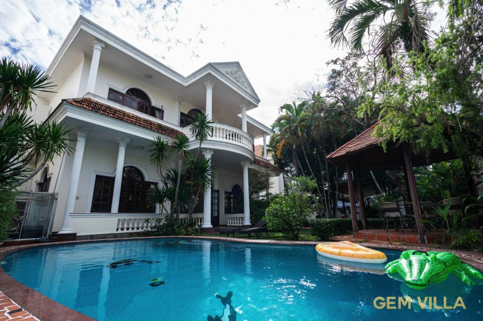 Gem villa 10 - 5 Big Bedroom, Big Pool, Big Garden