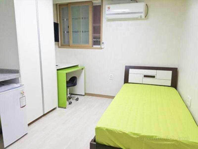 Gallery house in Ulsan,Guesthouse for only guest