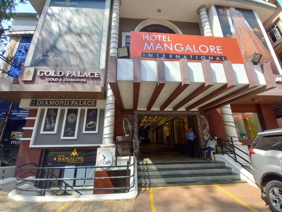 Khách sạn Mangalore International