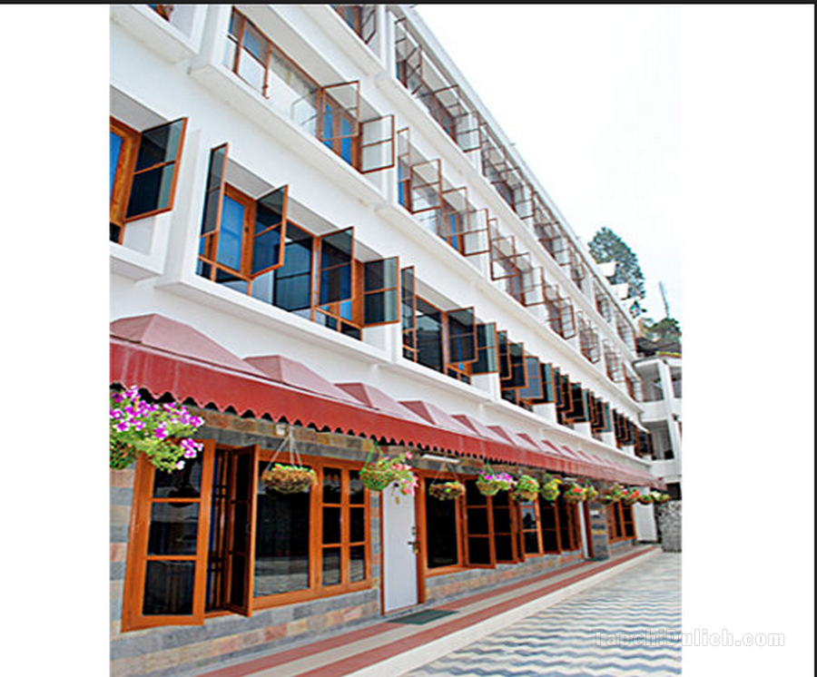 Khách sạn Vishnu Palace