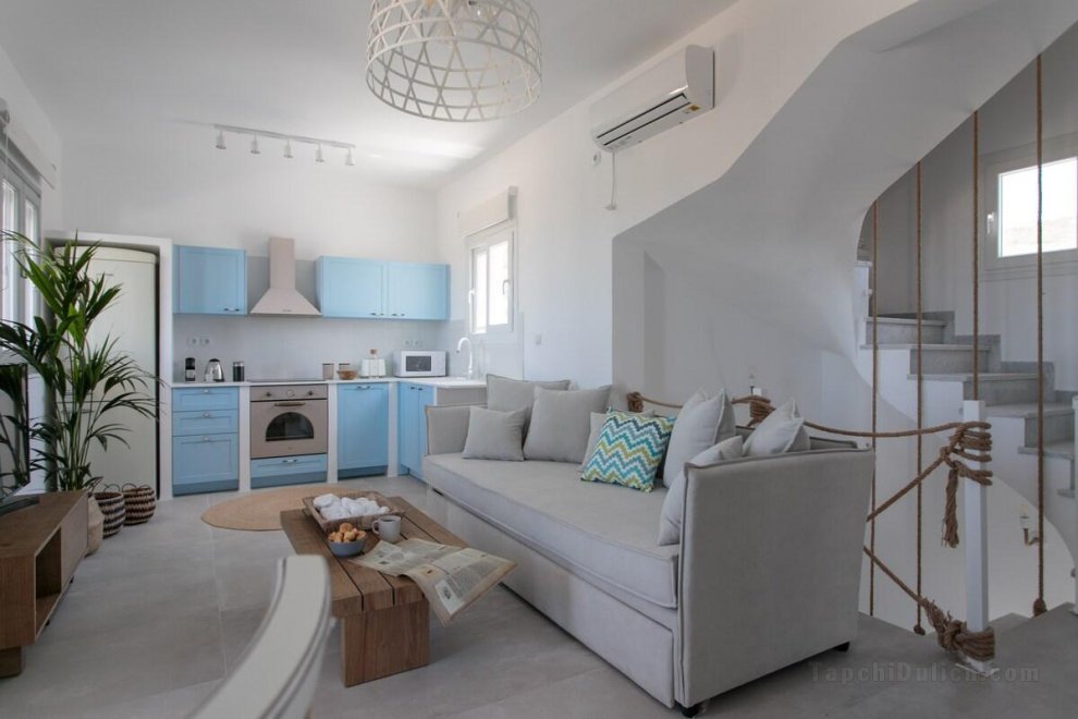 Naxos Infinity Villa Balcony Suite-8mins from port