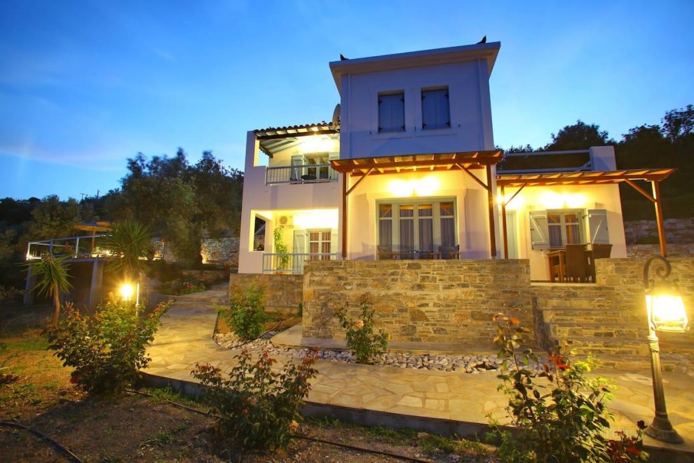 Villa Avaton with magnificent sea view and Skopelos town