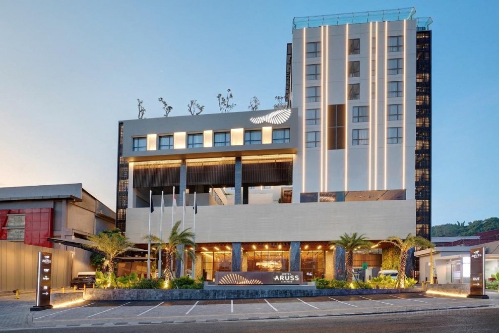 Khách sạn Aruss Semarang
