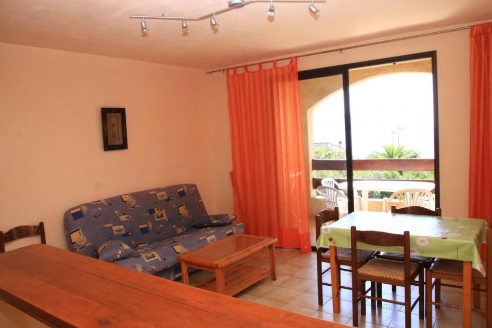 Entire house - 6 people apartment sea view, 350 m from the beach, near Ajaccio