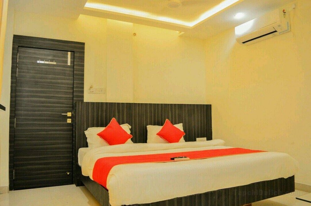 HOTEL CRYSTAL INN-Best 3 Star Hotel in Ujjain