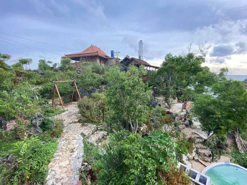 Baron Hill Resort Gunung Kidul RedPartner
