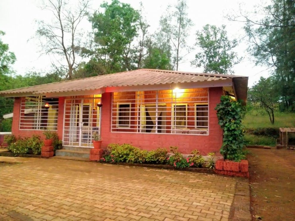 Whispering Woods Farmstay, Amba (Entire Place)