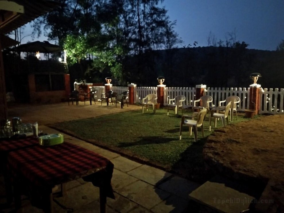 Whispering Woods Farmstay, Amba (Entire Place)