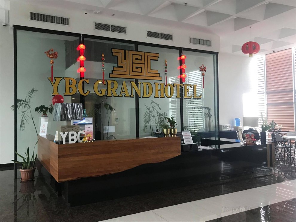 Khách sạn YBC GRAND