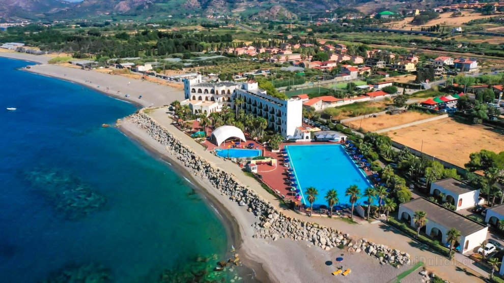 Khách sạn Club La Playa