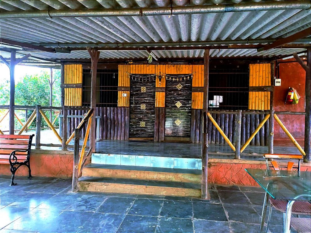 Chandravel Farm House