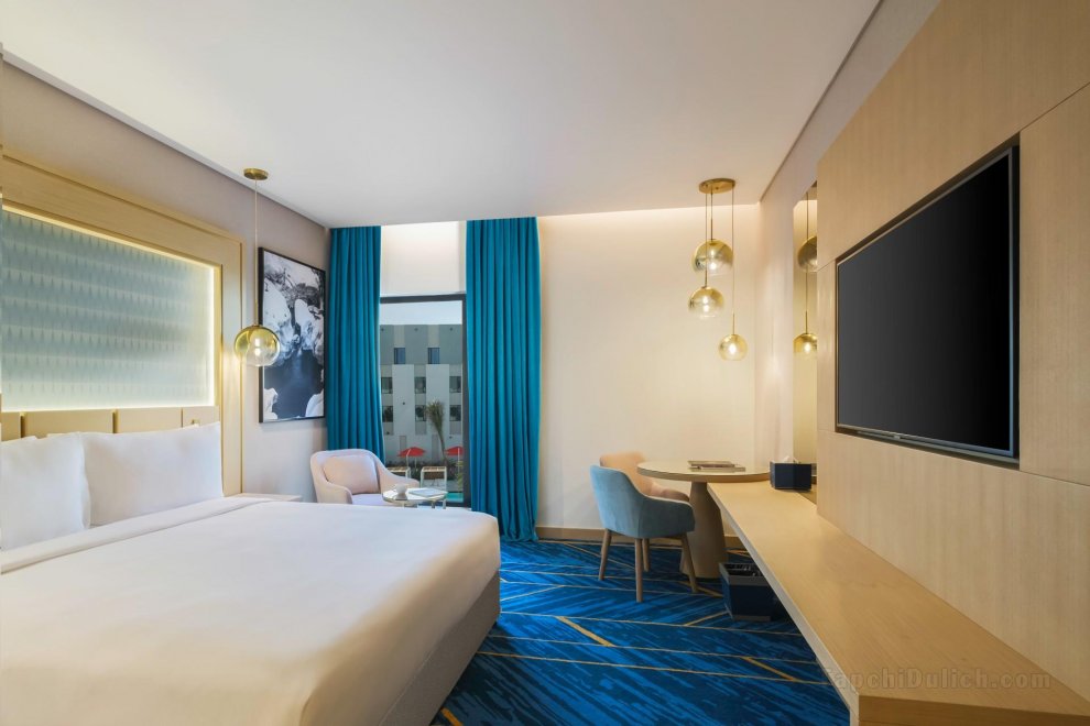 Avani Muscat Hotel & Suites
