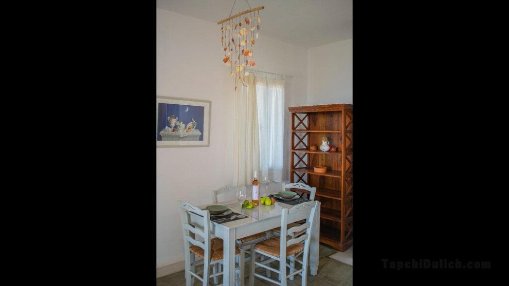 Villa 110 m2 in Agia Irini, walking distance to beach with pool access, 7 guests