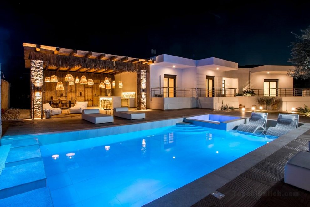 Le Ialyse Luxury Villa
