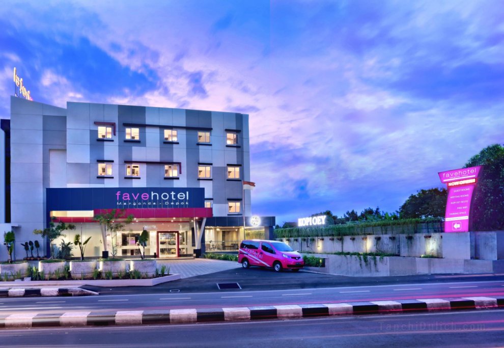 Khách sạn fave Margonda - Depok