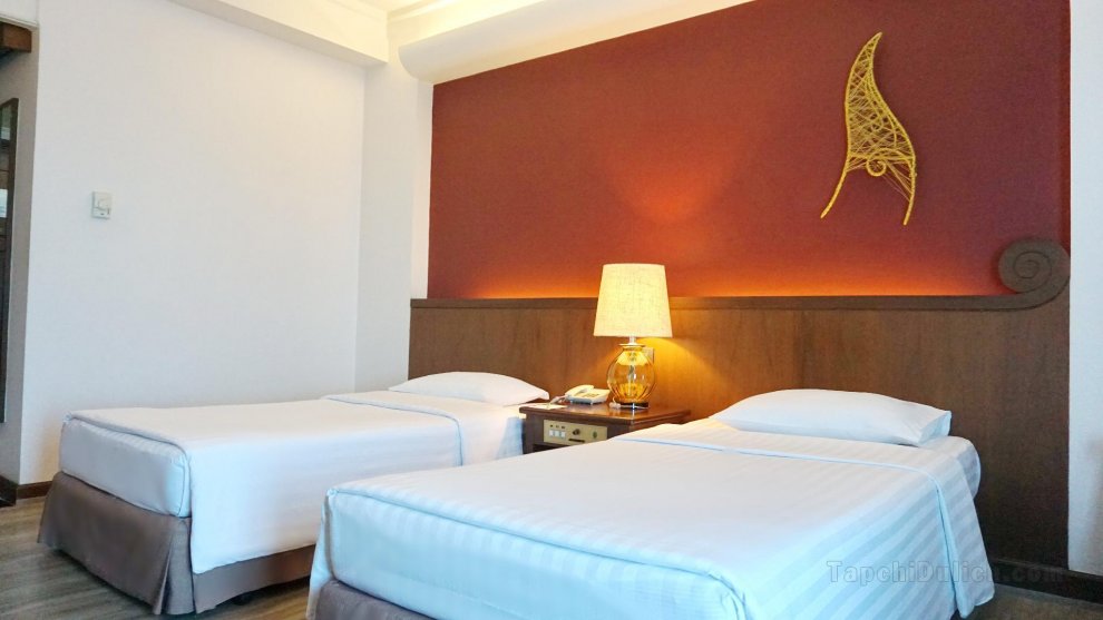 Krungsri River Hotel (SHA Extra Plus)