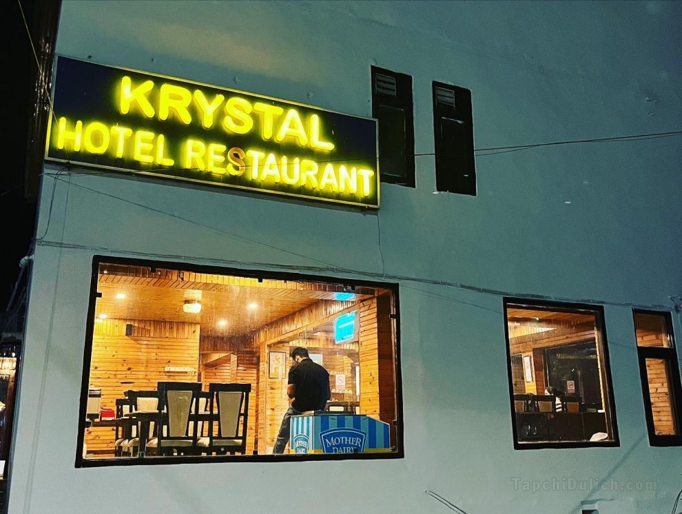 Khách sạn Krystal & Restaurant