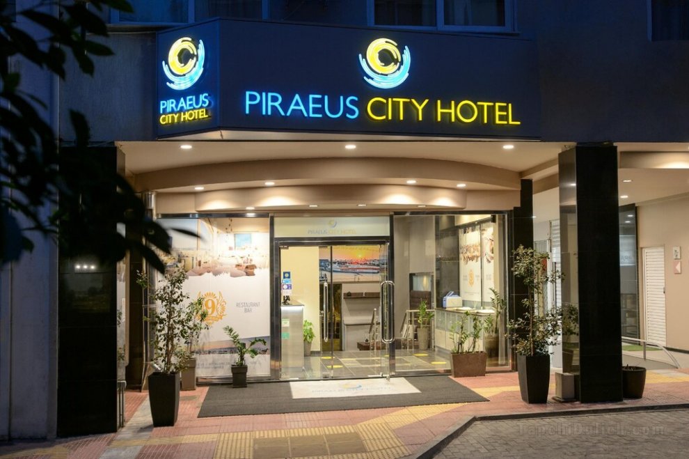 Khách sạn PIRAEUS CITY