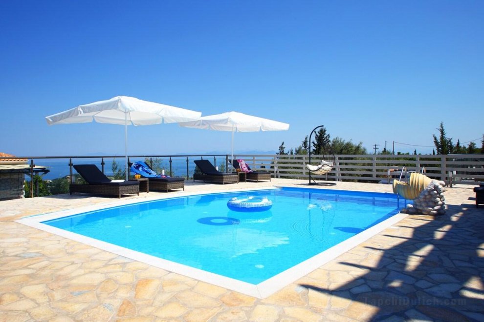 Luxurious villa Angela with private pool and views