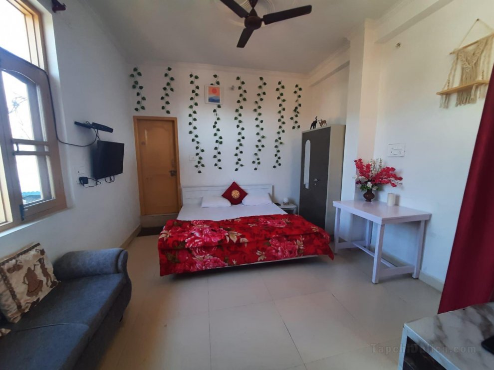 Mannat Home Stay