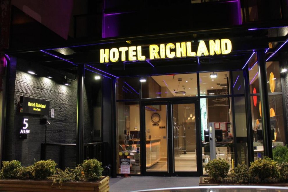 Khách sạn Richland LES
