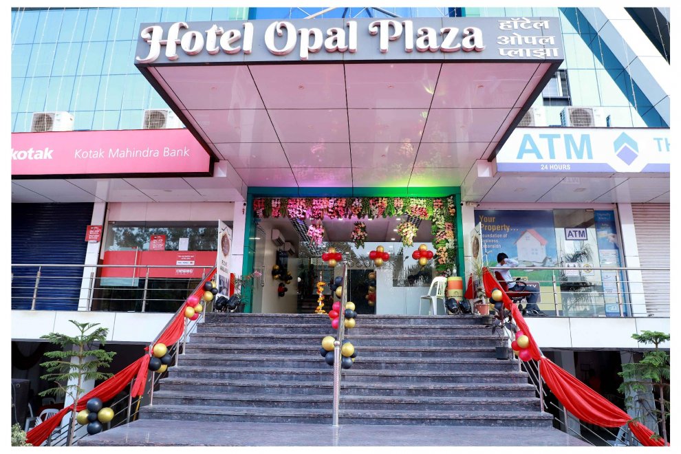 Khách sạn Opal Plaza Executive