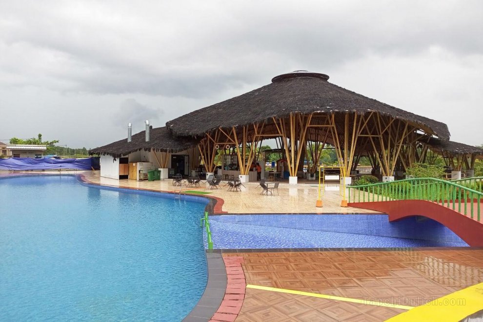 Khách sạn Urbanview Belitung Lodge Resto and Club House