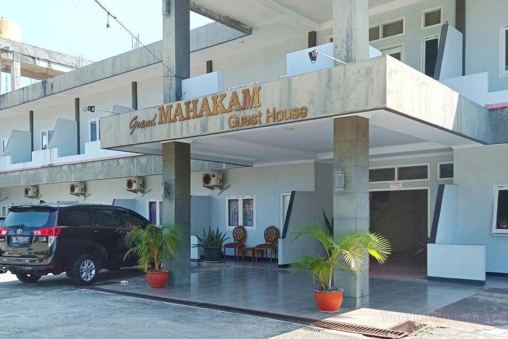 Khách sạn Urbanview Syariah Grand Mahakam