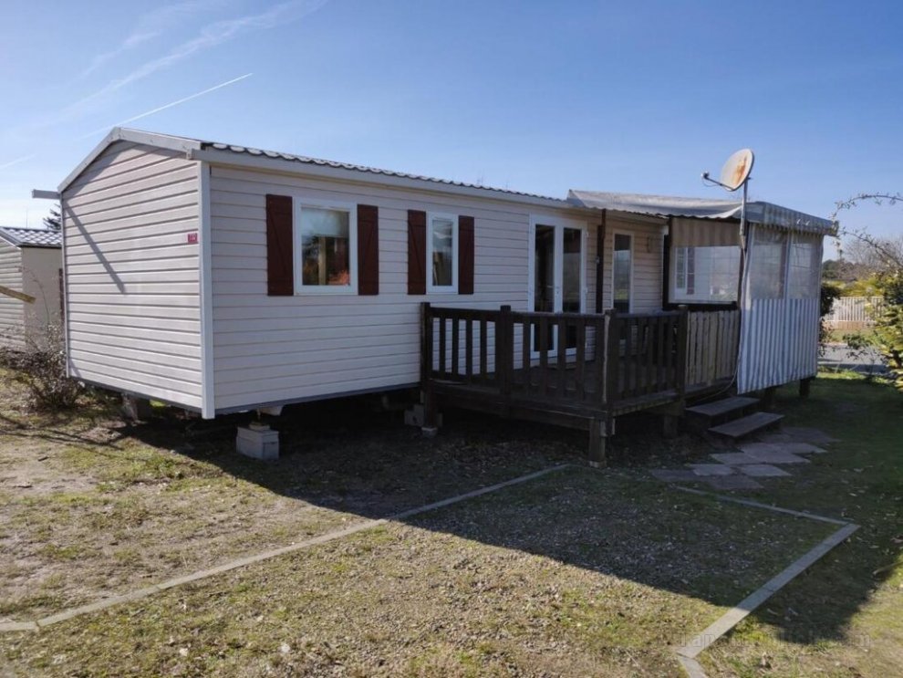 Large mobile homes sleeping 8 with air conditioning in a holiday village