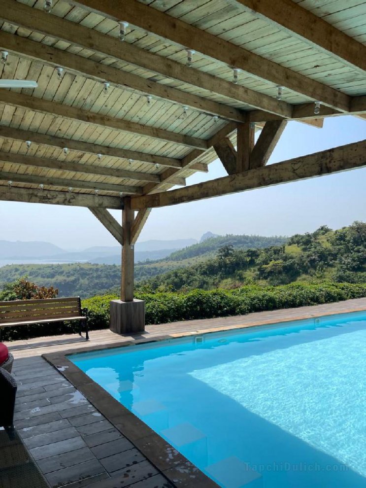 AquaZest Woods - Private Luxary Villa in Lonavala