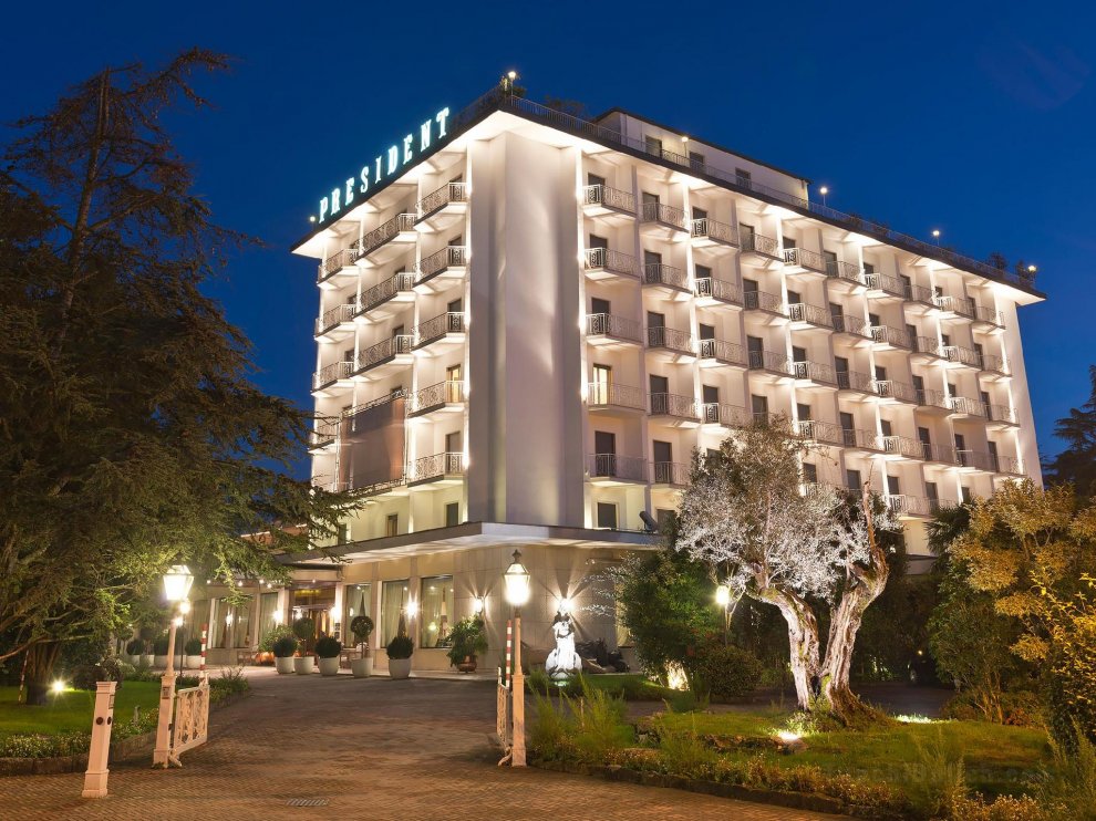 Khách sạn President Terme