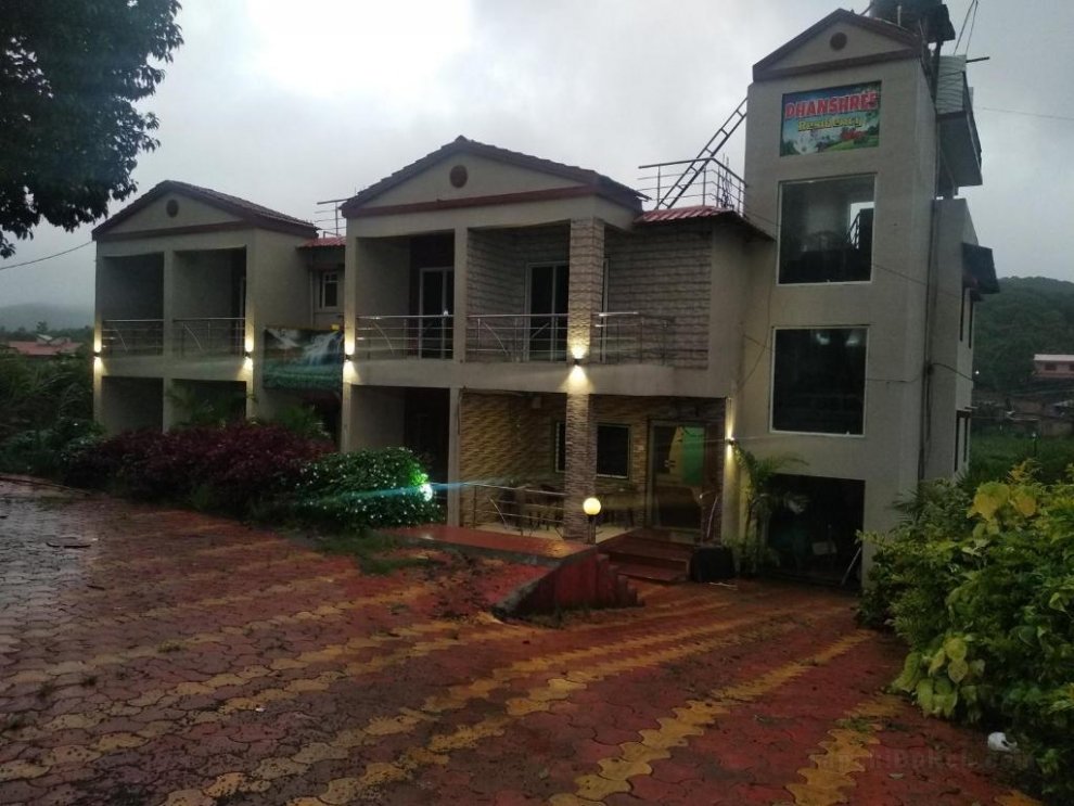 Dhanashree Residency