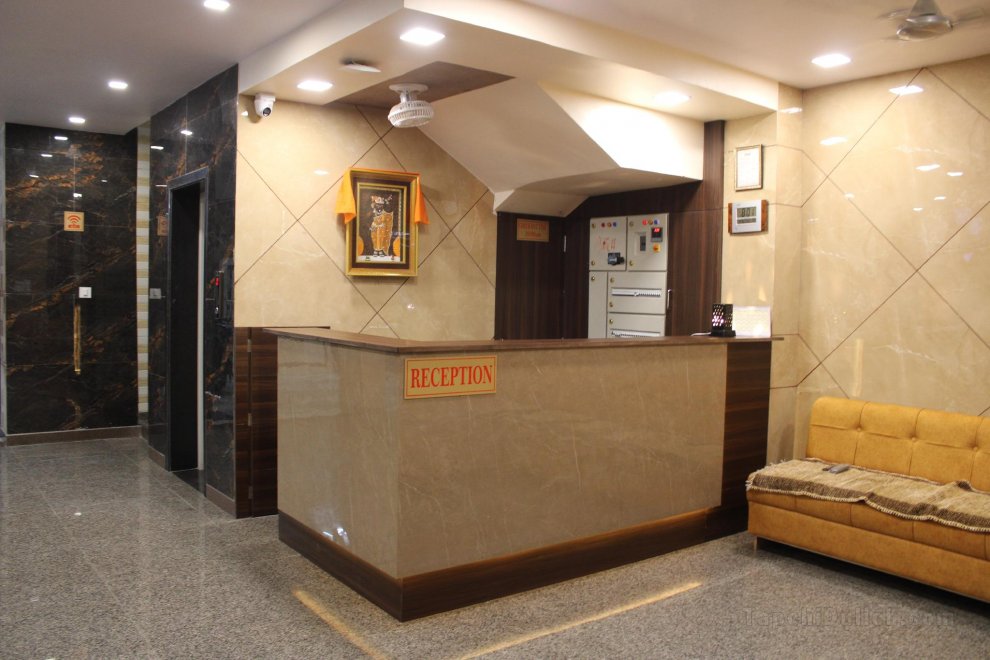 Khách sạn Shri Naman