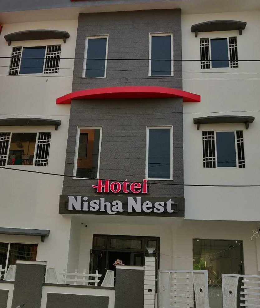 Khách sạn Nisha Nest